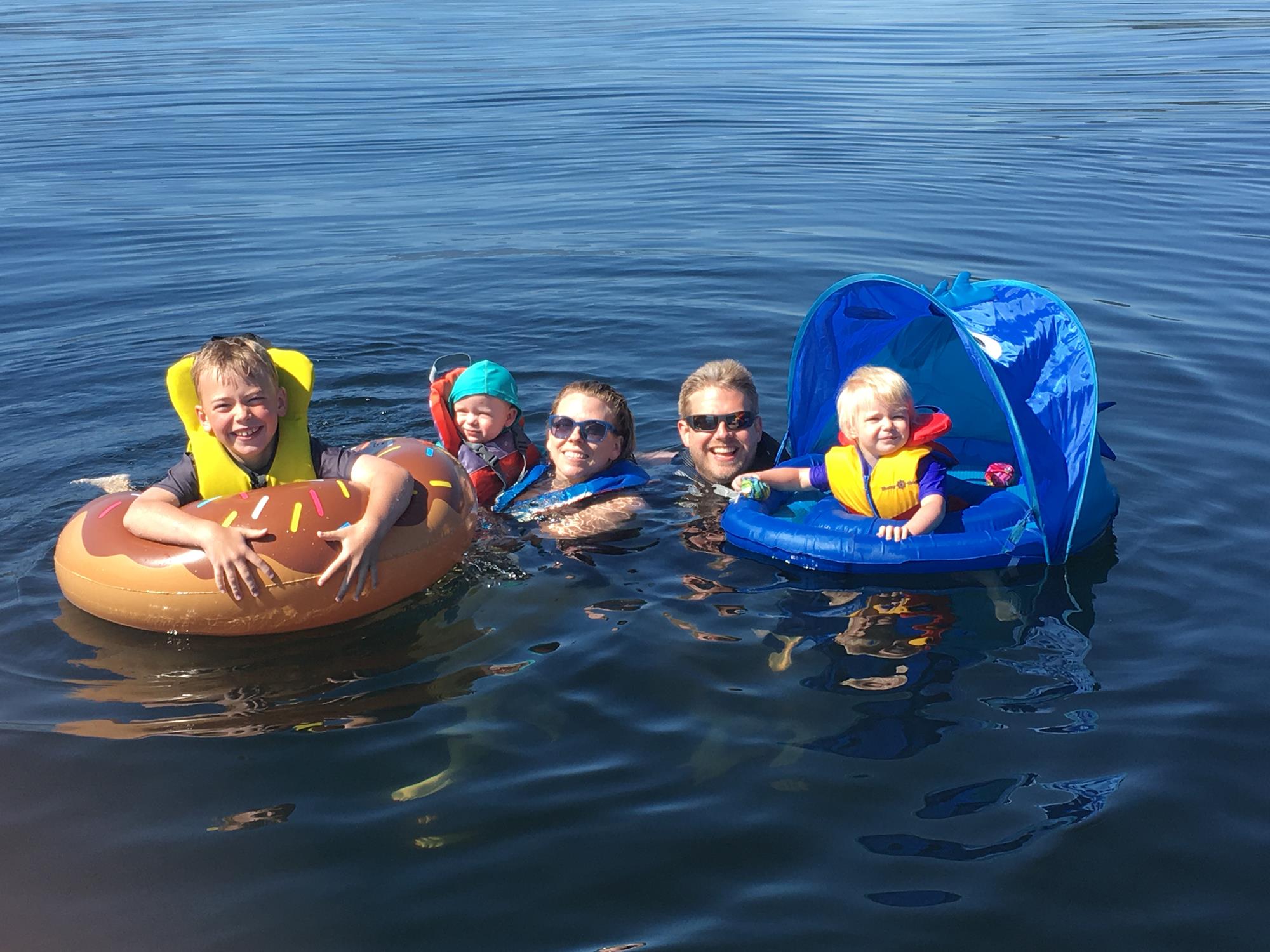 Matchett family time in the summer of 2018. (L-R) Parker (8), Ace (1), wife Kim, Ben, Brooklyn (2).